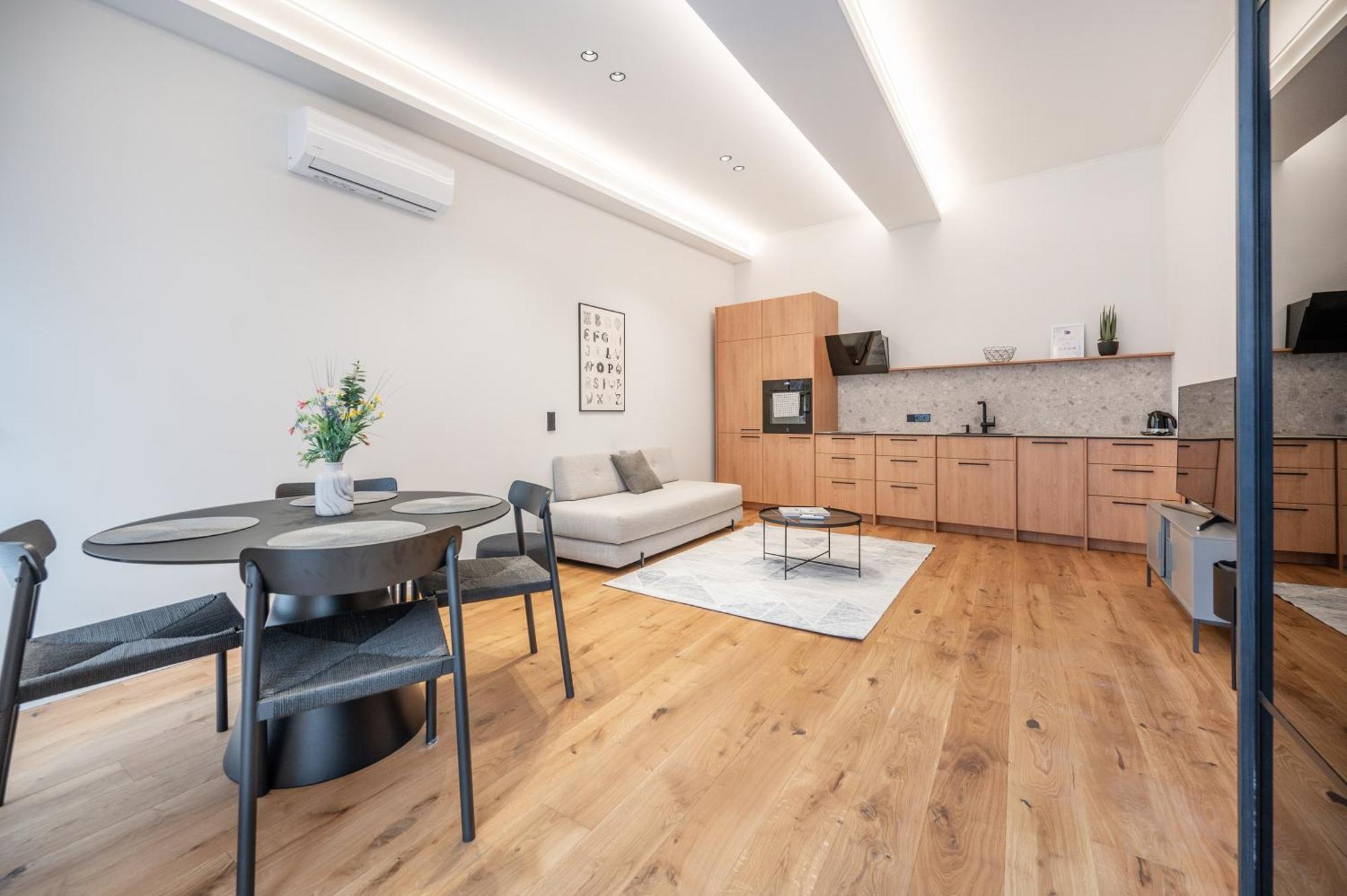 Newly Furnished Town Hall By Reside Baltic *