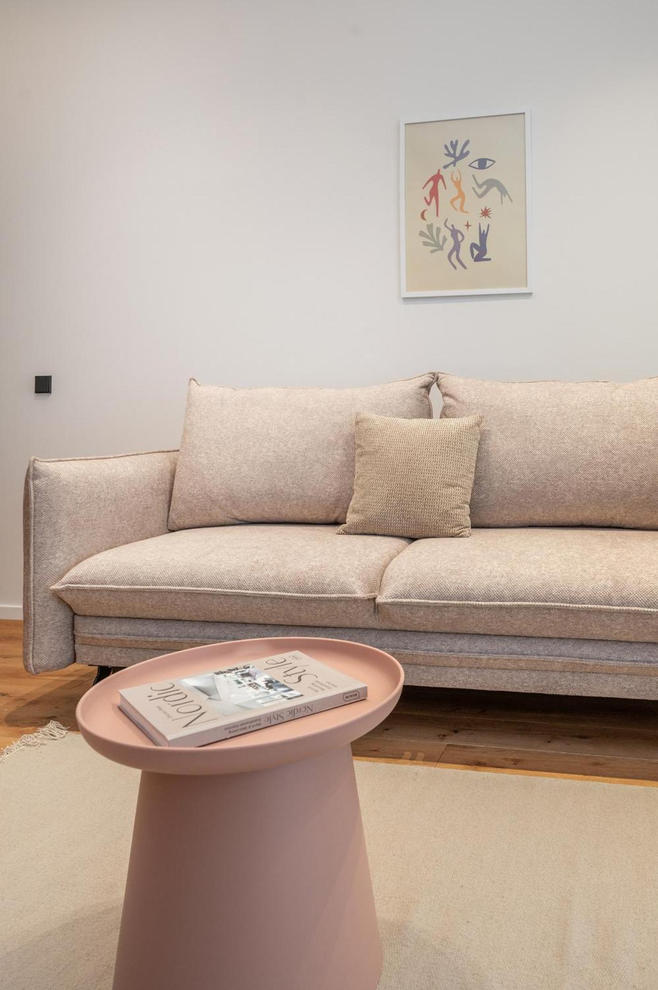 Apartment Newly Furnished Town Hall By Reside Baltic